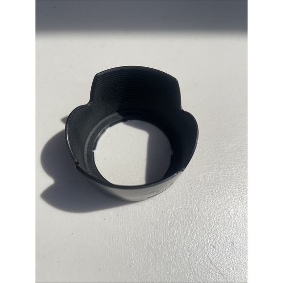 Genuine NIKON HB-34 LENS HOOD SHADE Fits NIKON AF-S DX 55-200MM F4-5.6G ED - Picture 2 of 2